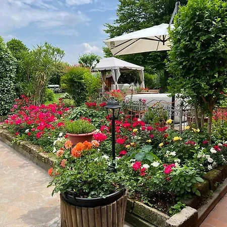 Casa Serenella - Casa Vacanze بيت للعطل *
