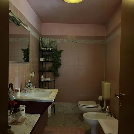 Casa Serenella - Casa Vacanze بيت للعطل بيازولا سول برينتا